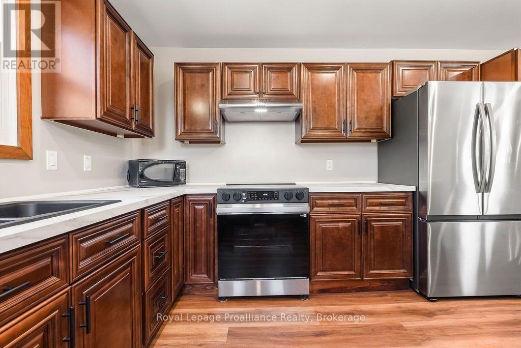 76 WRIGHT AVENUE - Image 16