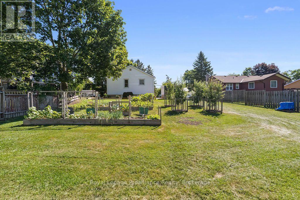 76 WRIGHT AVENUE - Image 32