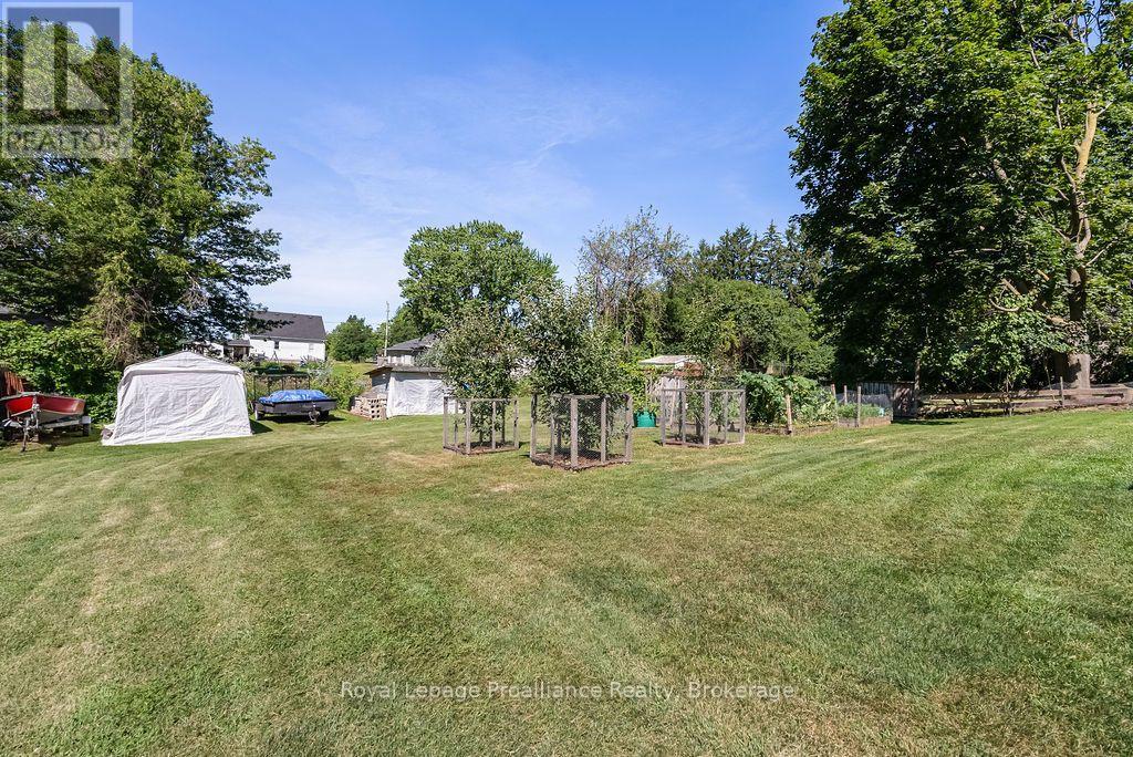 76 WRIGHT AVENUE - Image 33