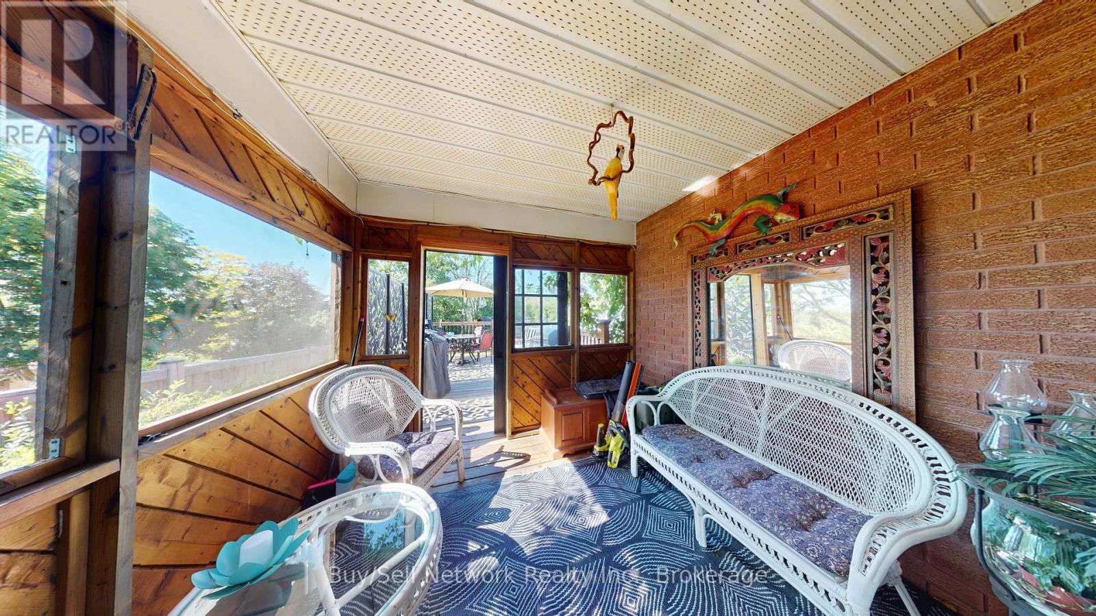 2504 IDYLLWOOD CRESCENT - 21