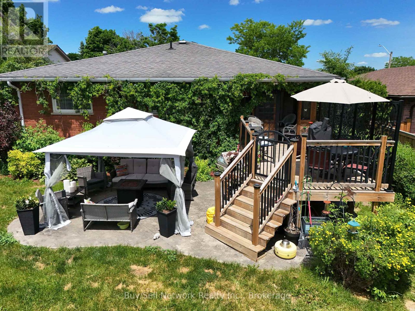 2504 IDYLLWOOD CRESCENT - 3