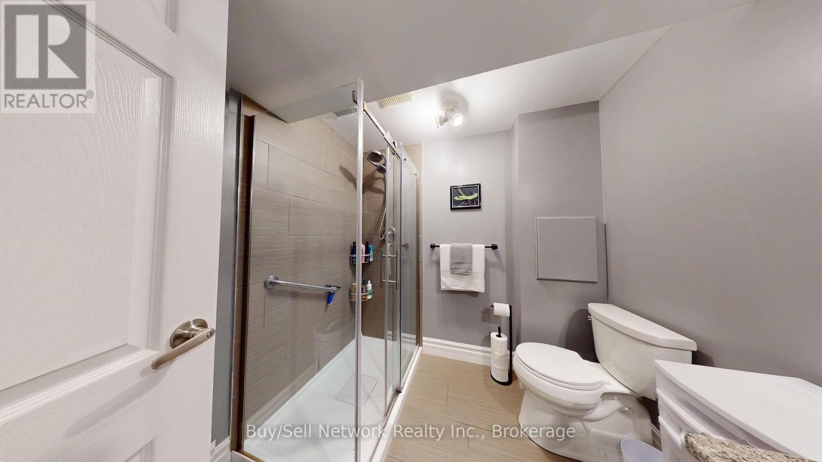 2504 IDYLLWOOD CRESCENT - 43