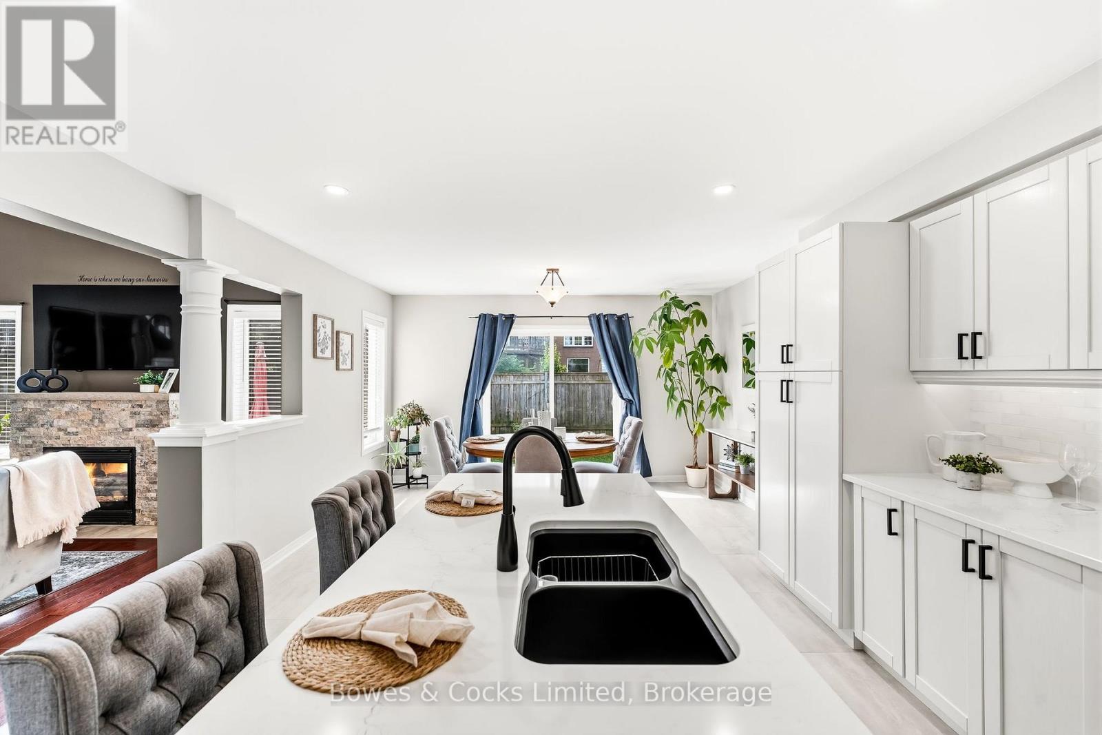 700 TULLY CRESCENT - 15
