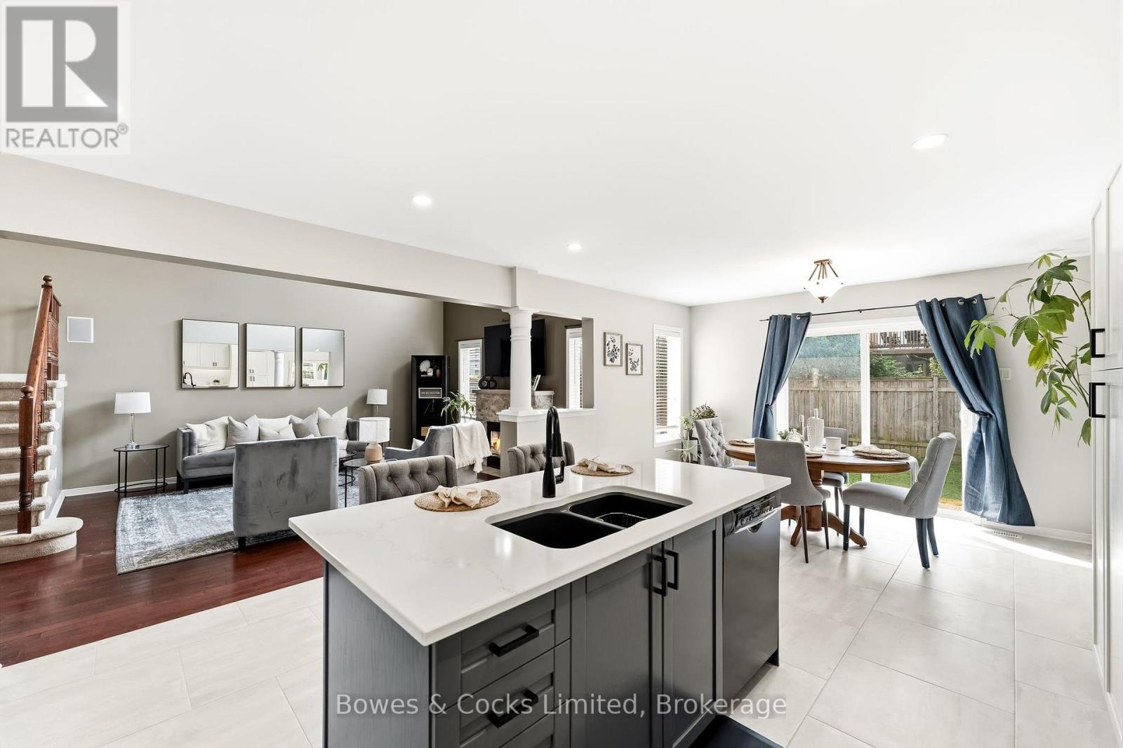 700 TULLY CRESCENT - 16