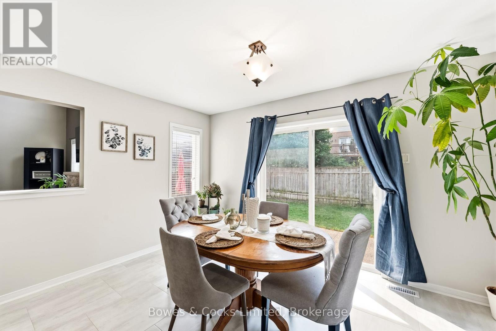 700 TULLY CRESCENT - 18
