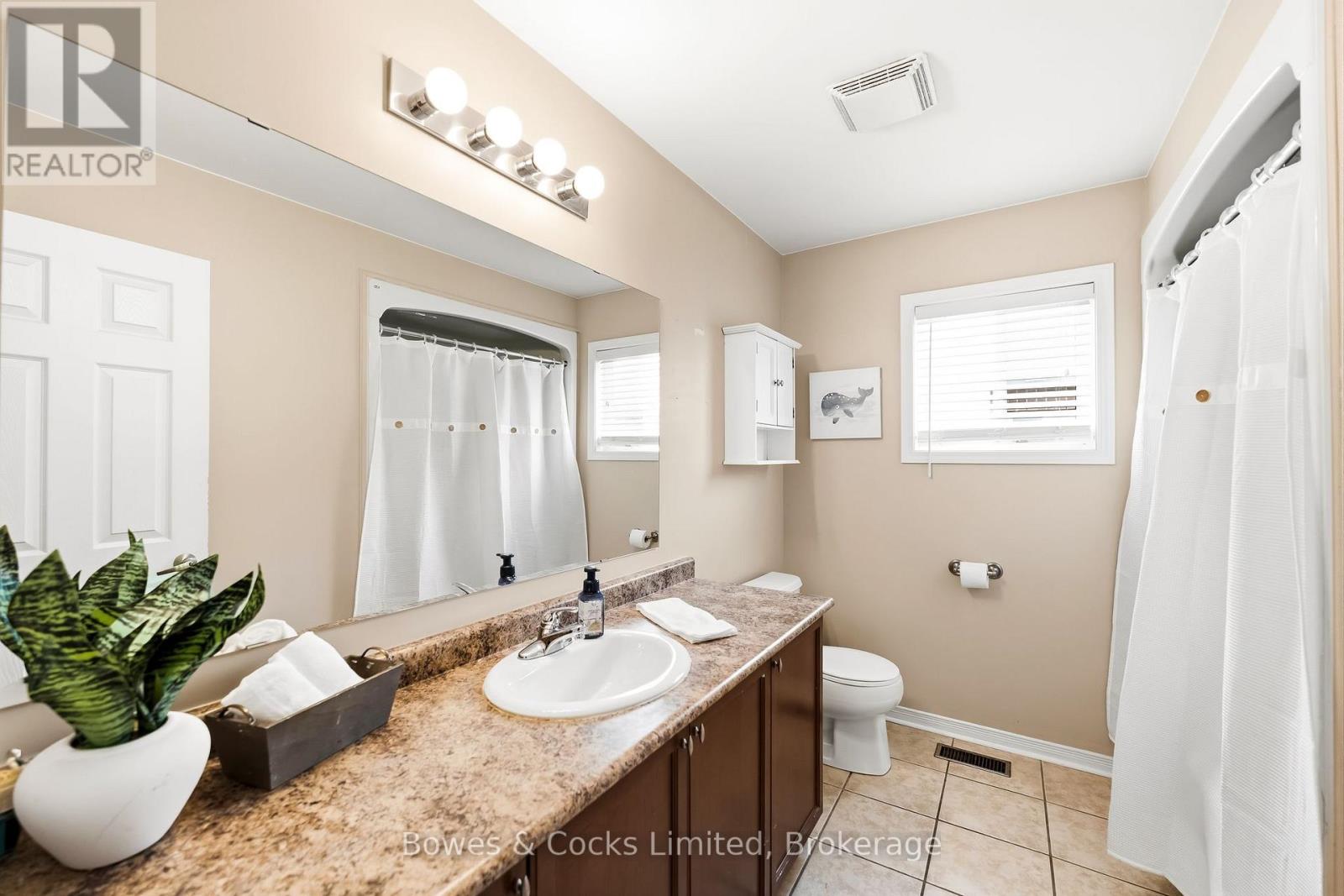700 TULLY CRESCENT - 31