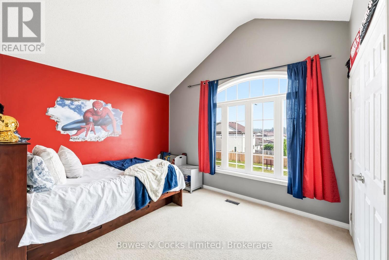 700 TULLY CRESCENT - 32