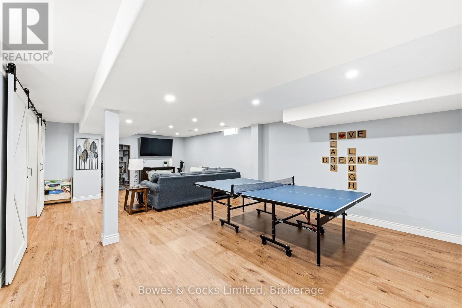 700 TULLY CRESCENT - 35