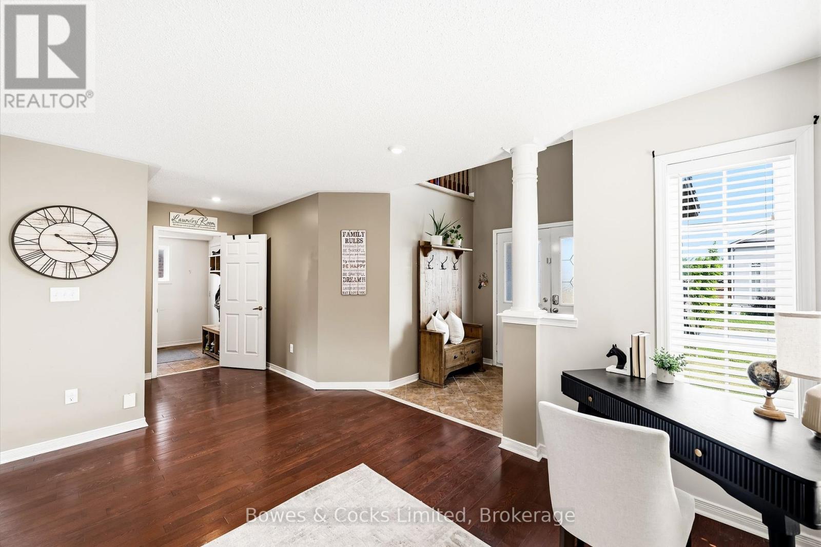 700 TULLY CRESCENT - 6