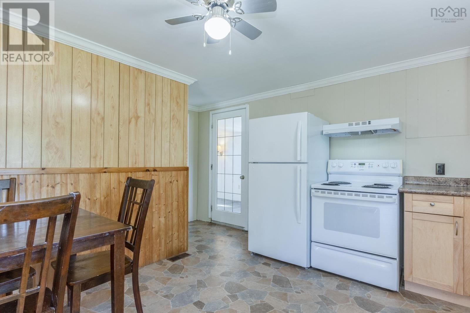 3351 Shore Road - 15