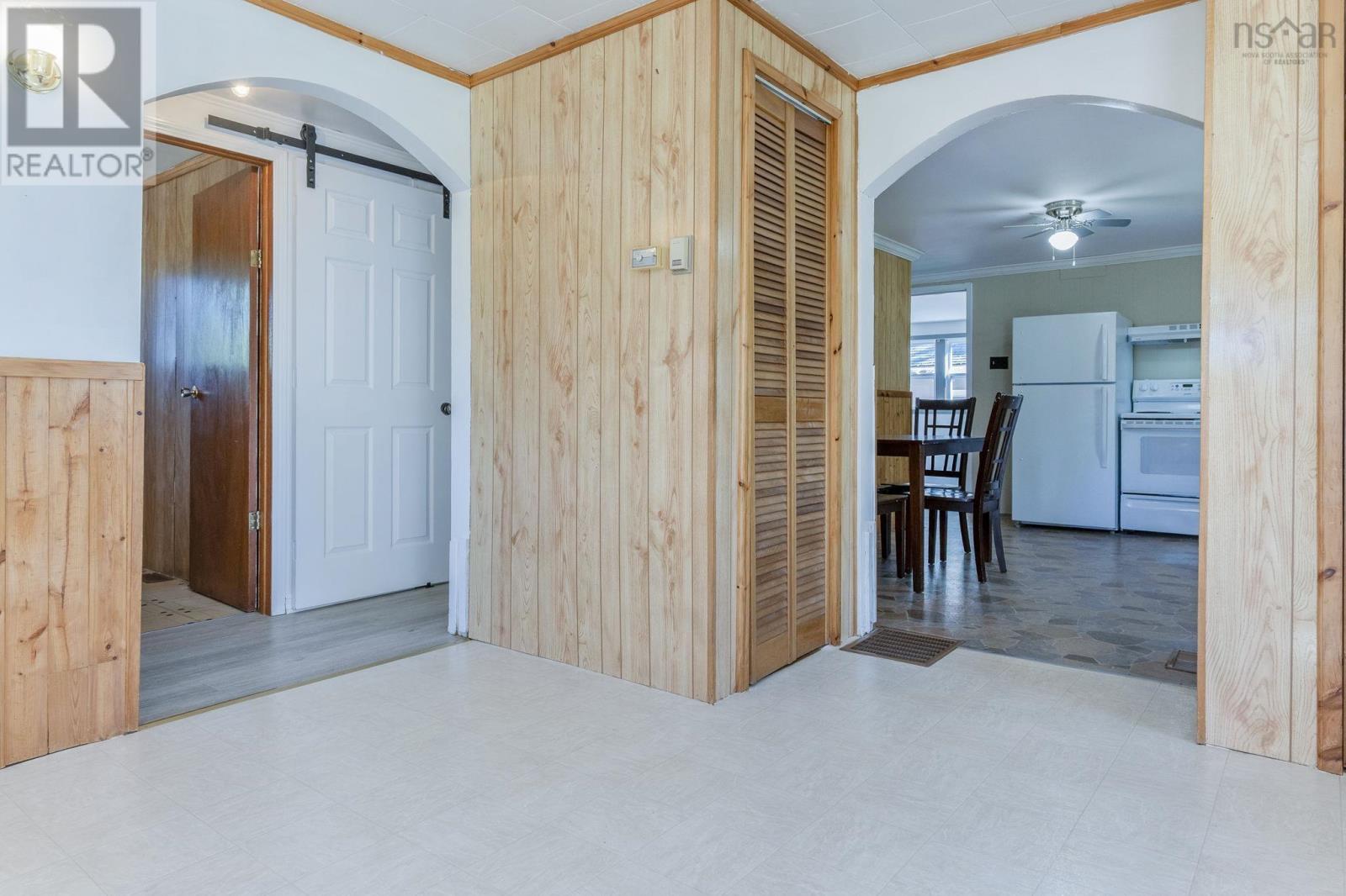 3351 Shore Road - 22