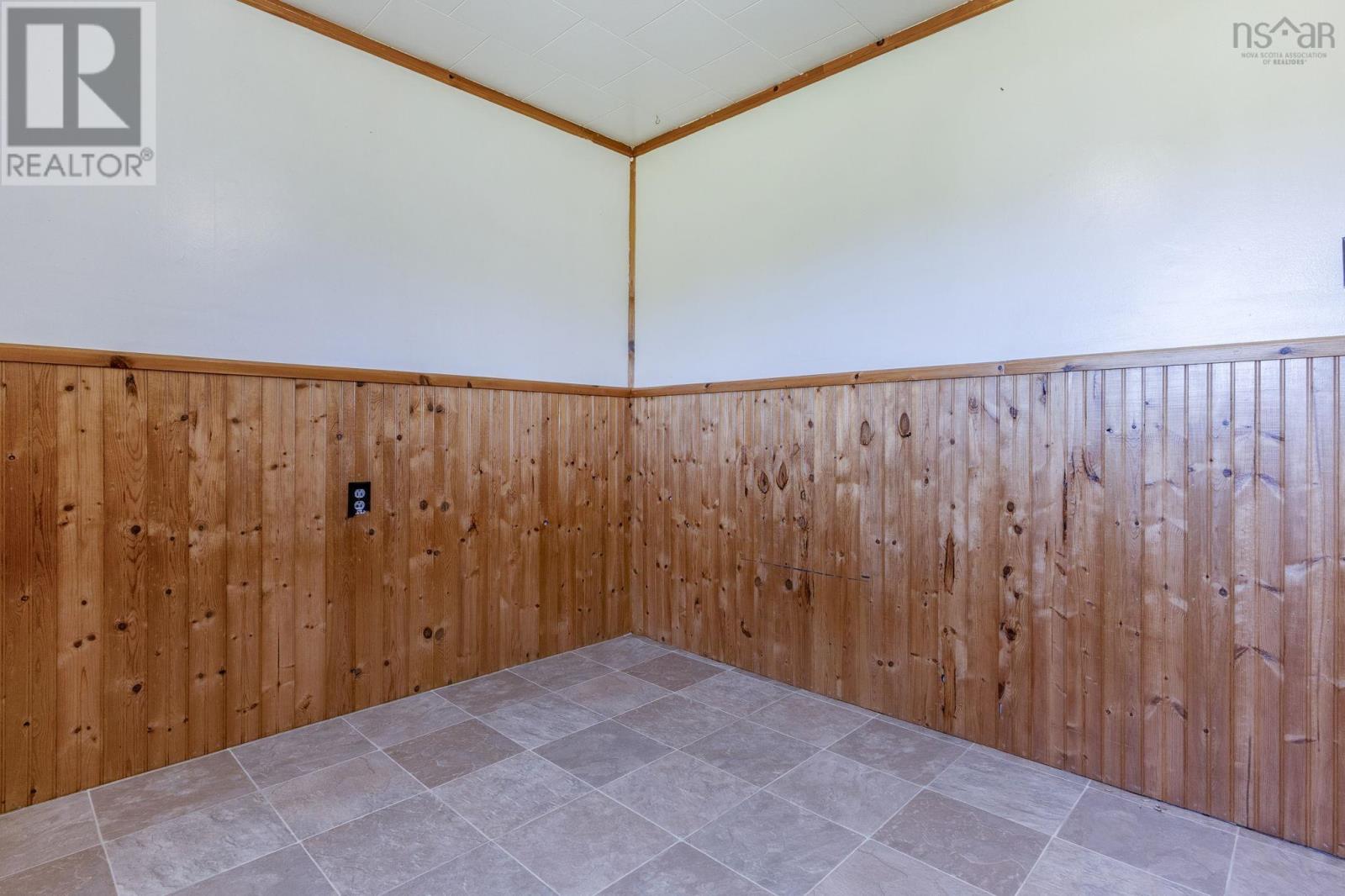 3351 Shore Road - 31
