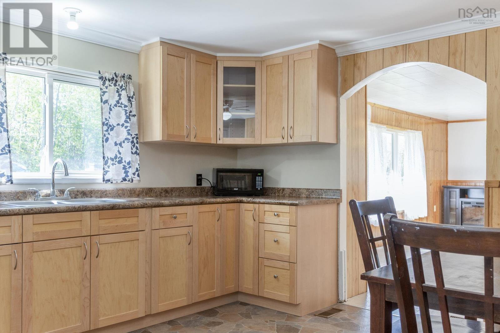 3351 Shore Road - 8