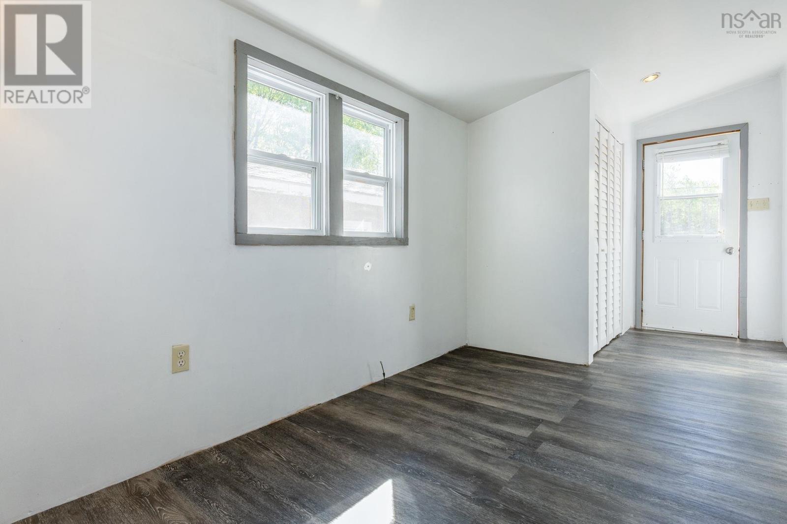 3351 Shore Road - 6