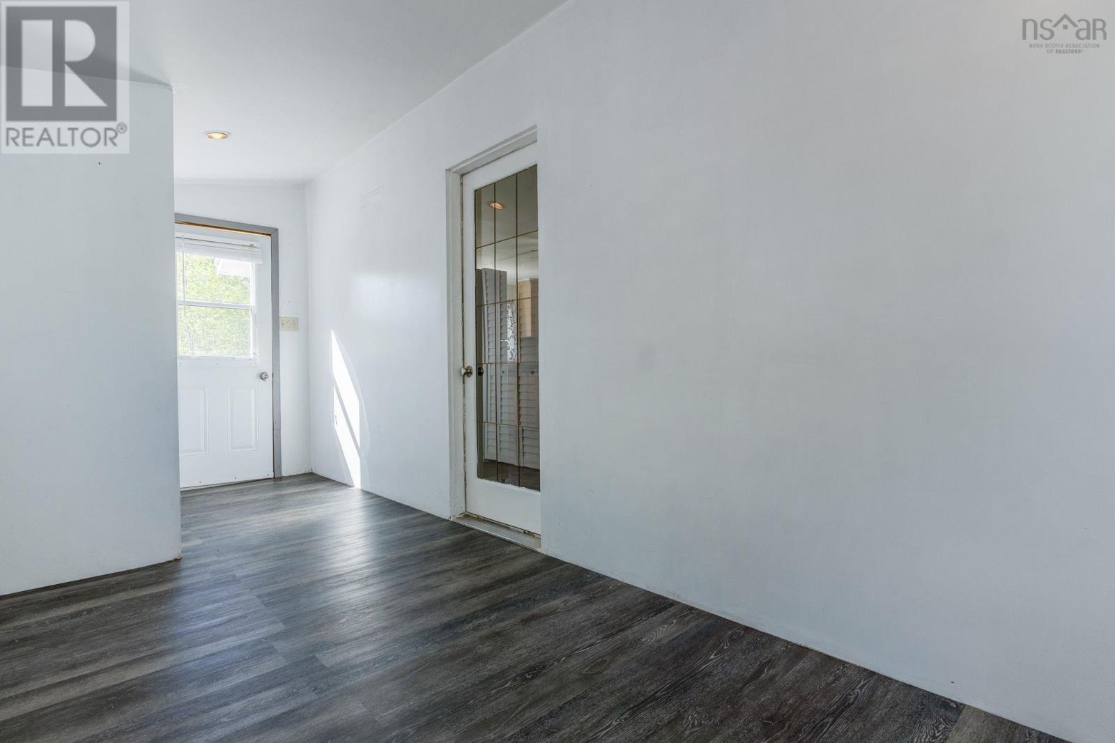 3351 Shore Road - 5