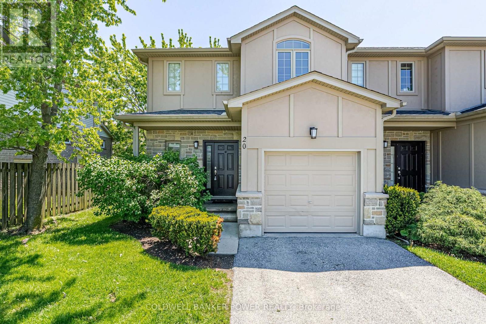 #20 2089 BEAVERBROOK AVENUE - 1