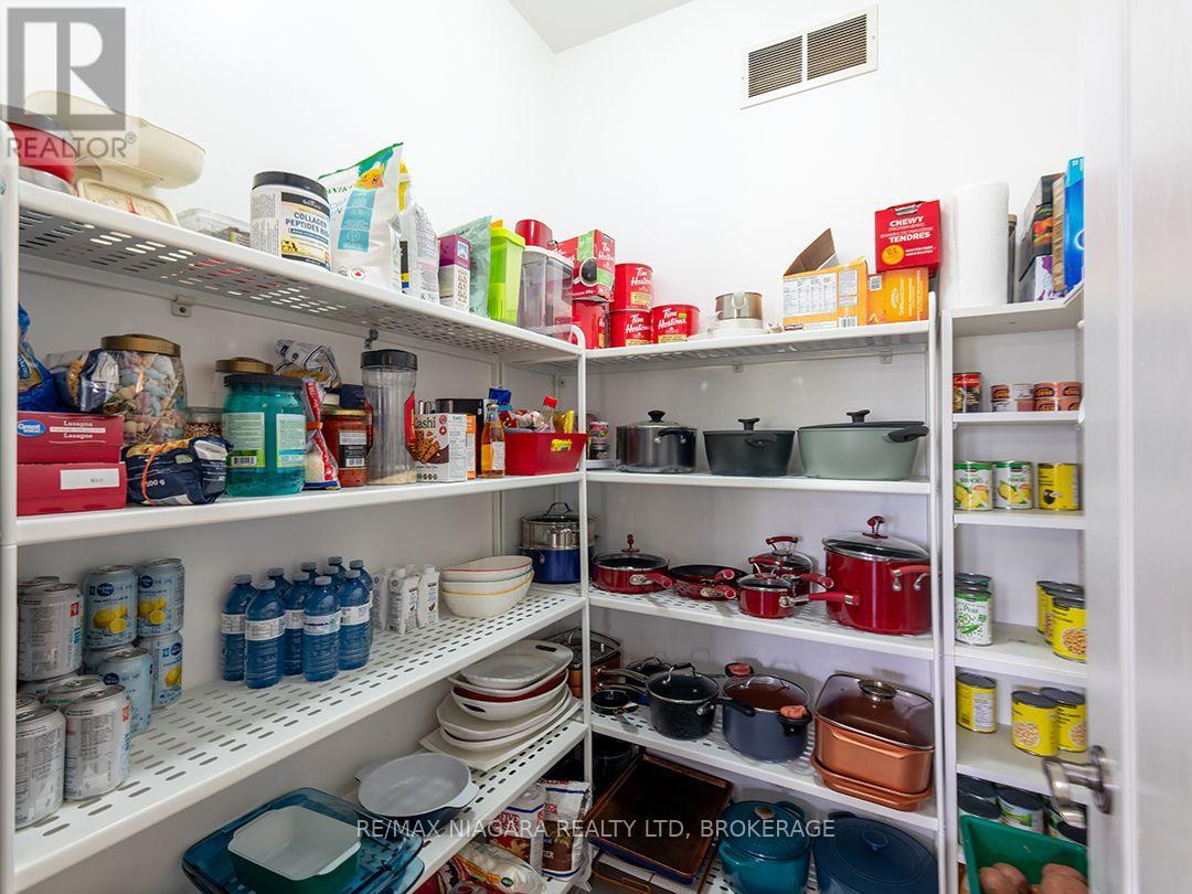 11004 LAKESHORE ROAD - 16