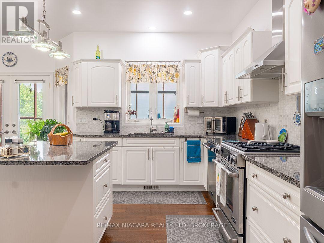 11004 LAKESHORE ROAD - 12