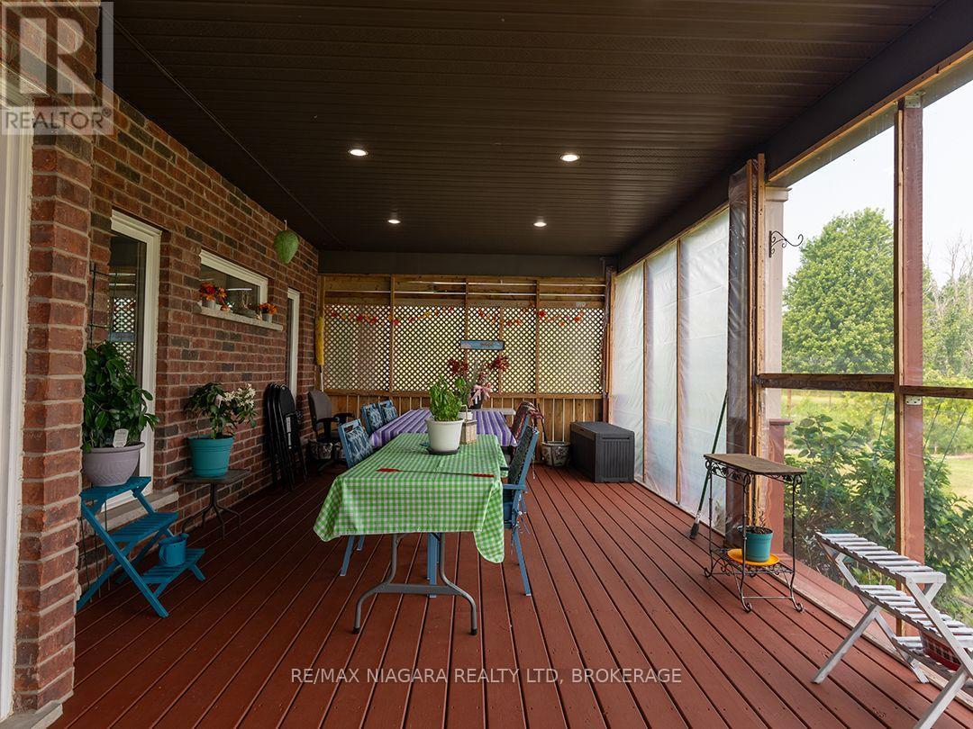 11004 LAKESHORE ROAD - 43