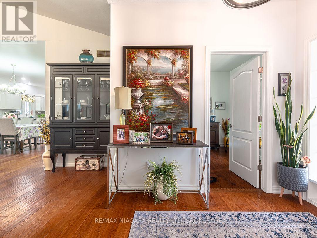 11004 LAKESHORE ROAD - 6