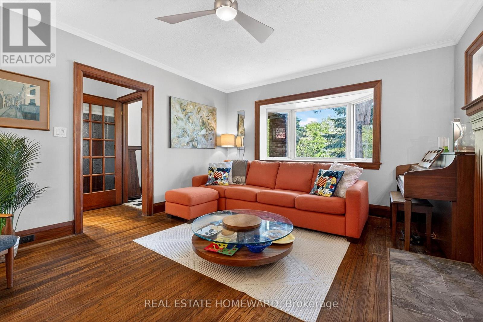 128 GLEN MANOR DRIVE - 11