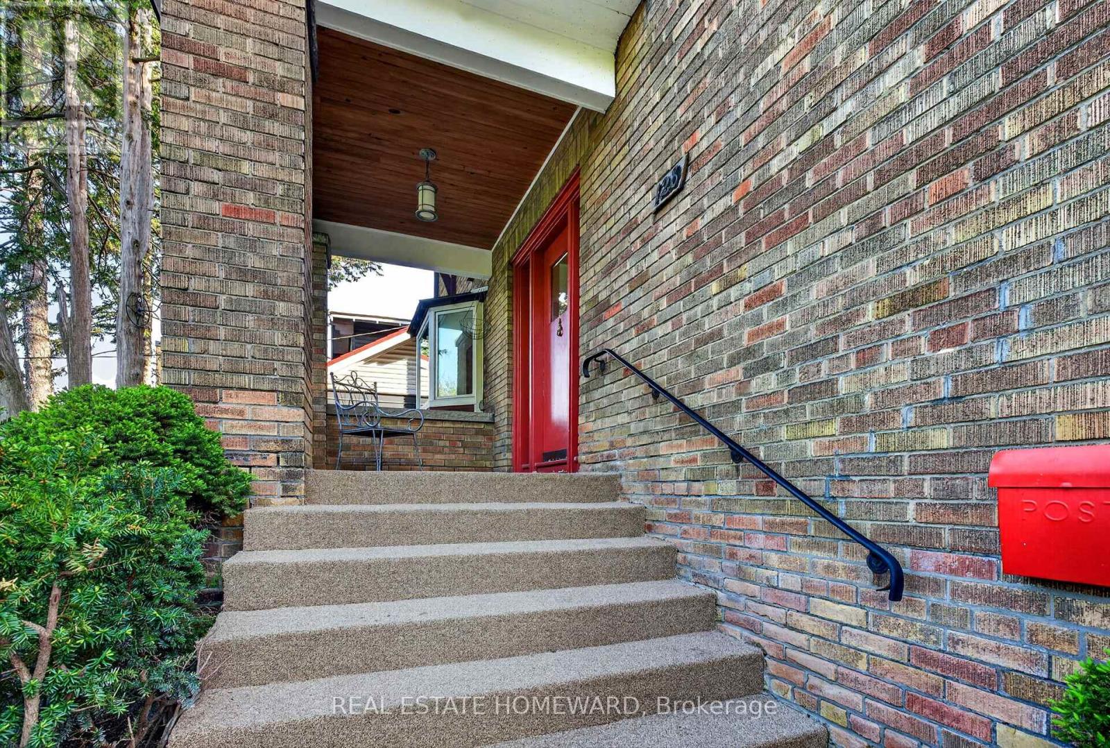 128 GLEN MANOR DRIVE - 6