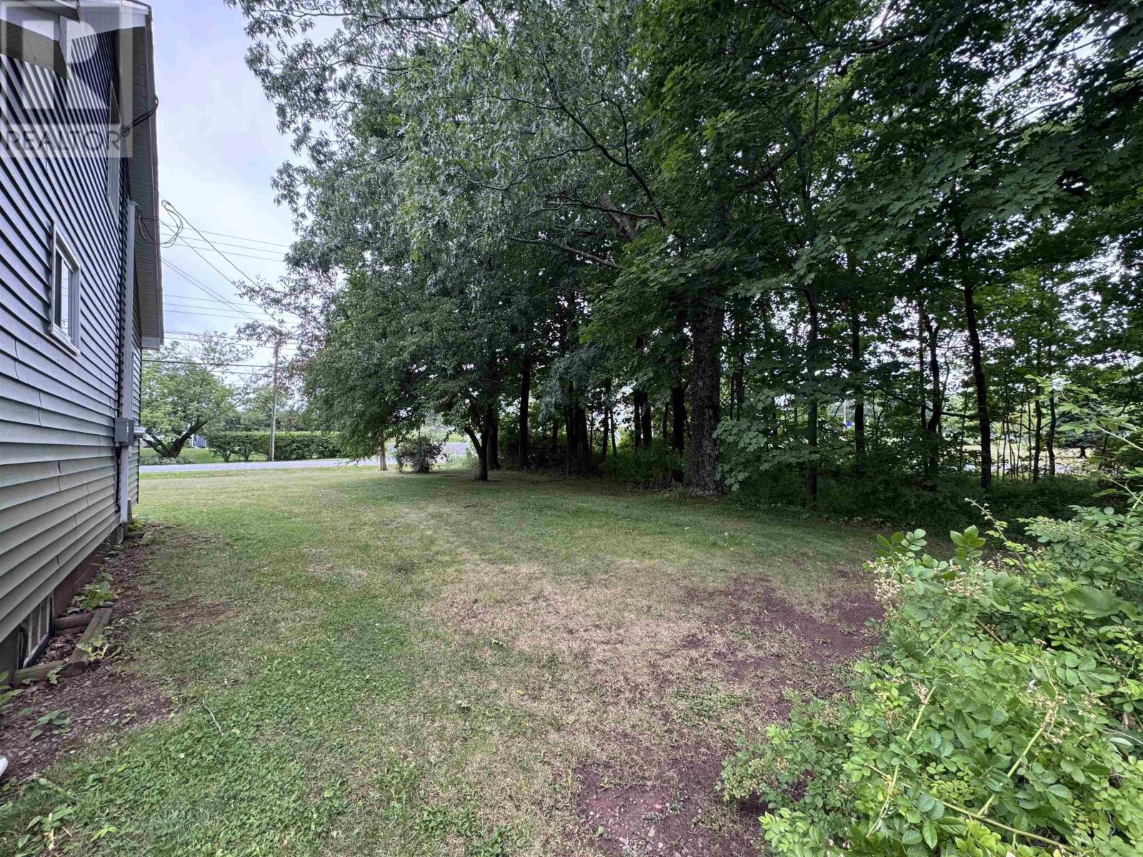 2105 Highway 2 - 5