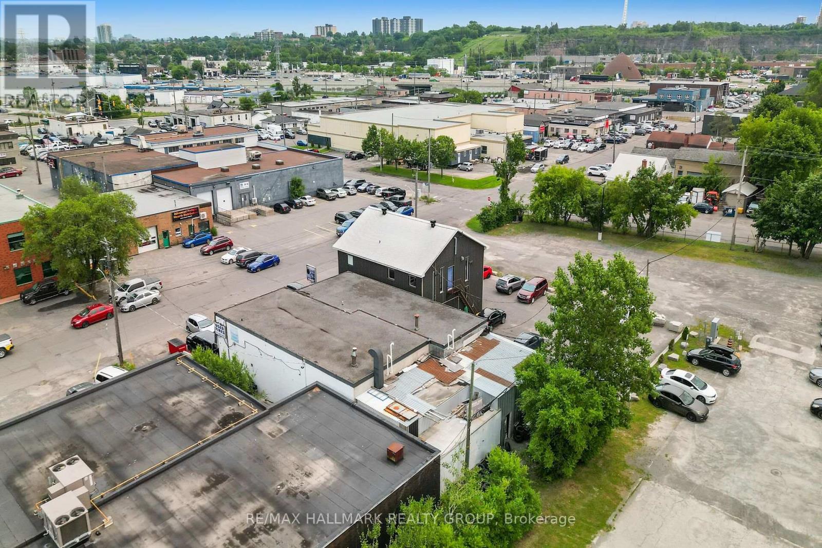 Office for Sale in Ottawa – 818 BOYD AVENUE, Ottawa – MLS# X13583868 - Image 45