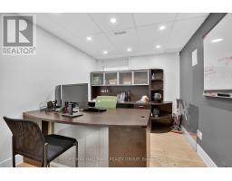 818 Boyd Avenue, Ottawa, ON K2A2C7 Photo 13