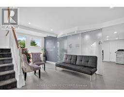 818 Boyd Avenue, Ottawa, ON K2A2C7 Photo 37