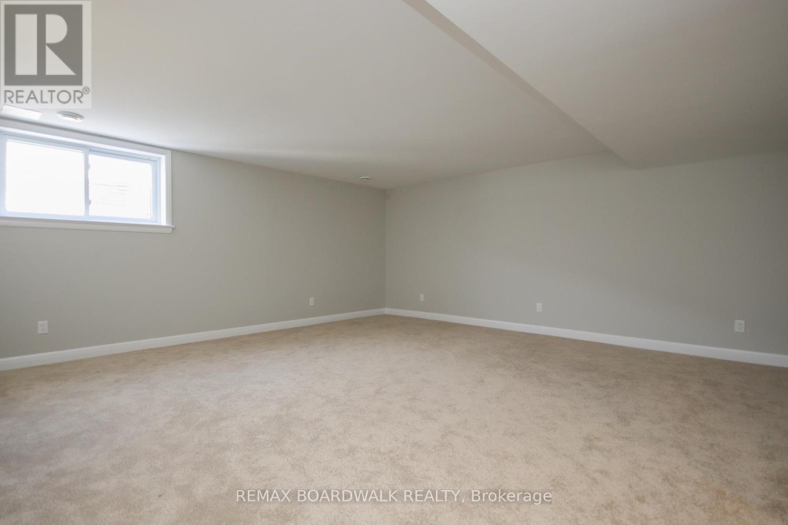 74 MICHAEL STOQUA STREET - 28