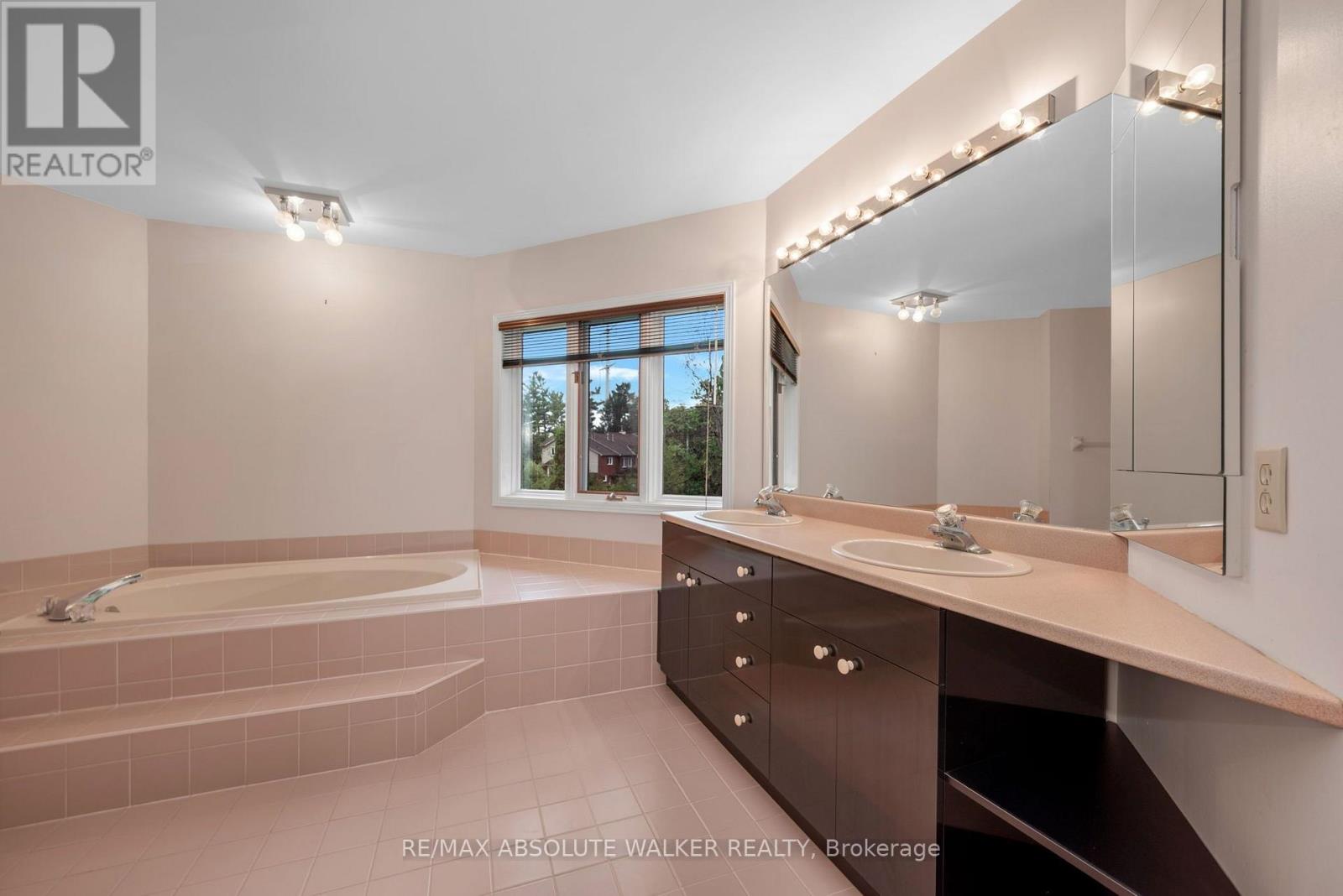 268 PINE HILL DRIVE - 22