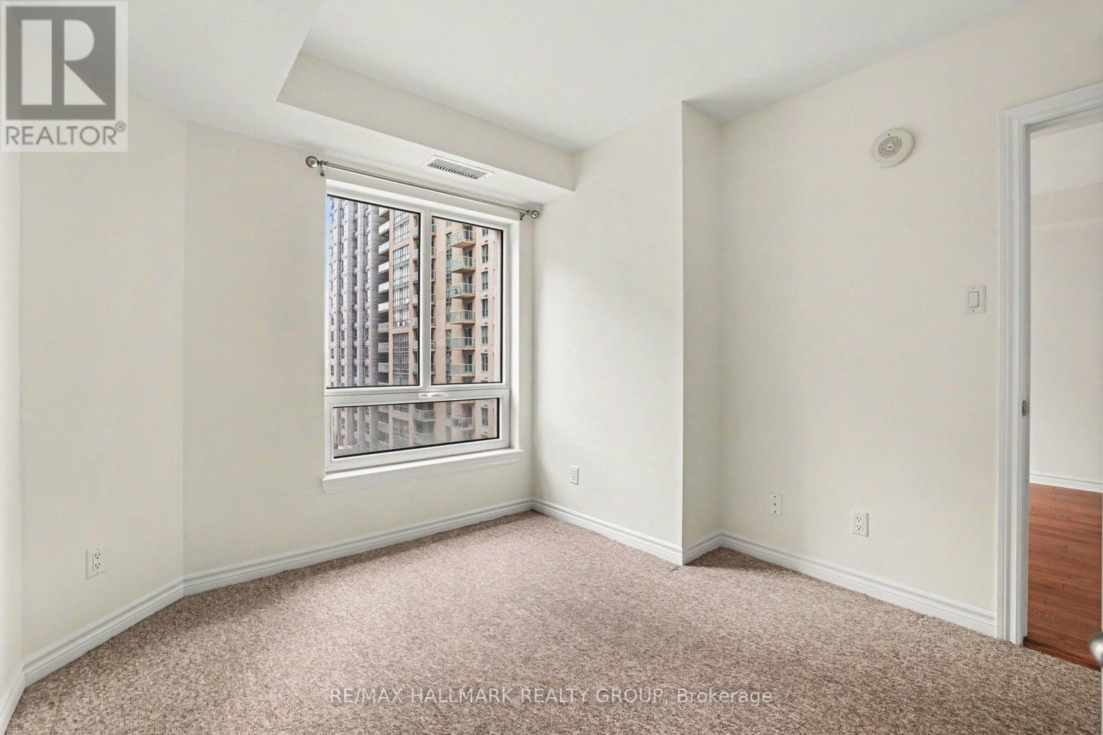 #1304A 234 RIDEAU STREET - 15