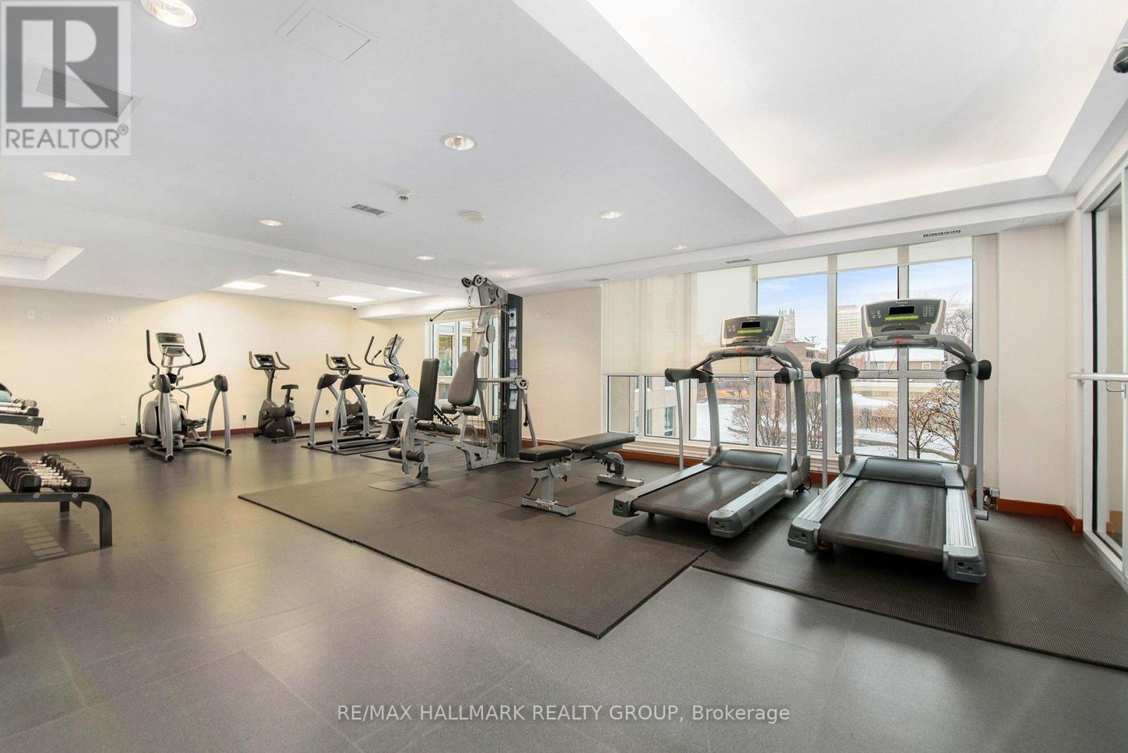 #1304A 234 RIDEAU STREET - 18
