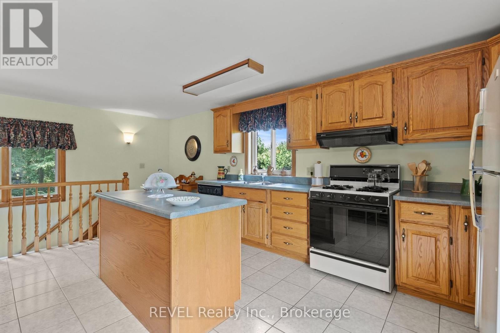 7190 WATERLOO DRIVE - Image 34