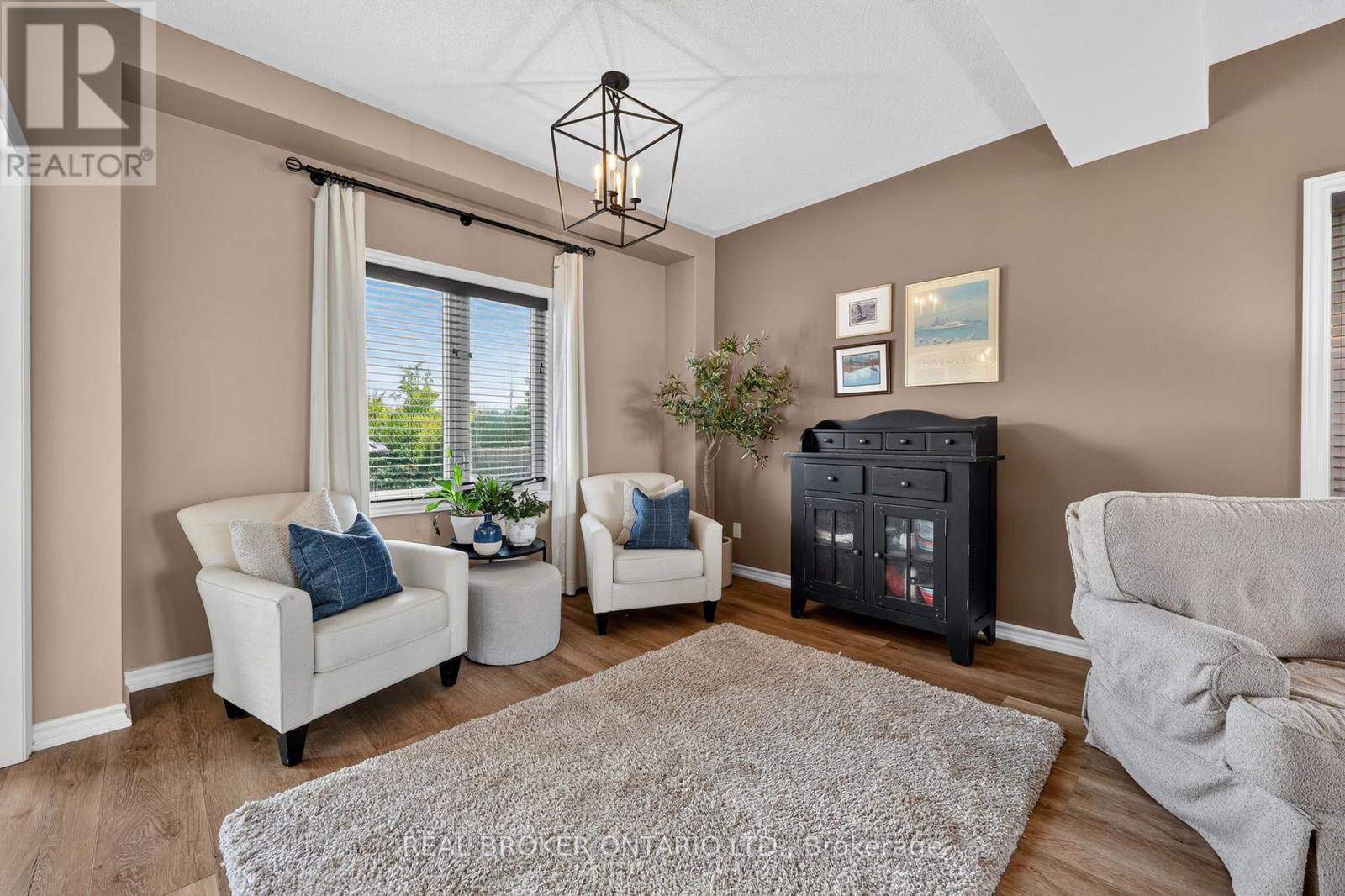 36 BEVERLY STREET - Image 11