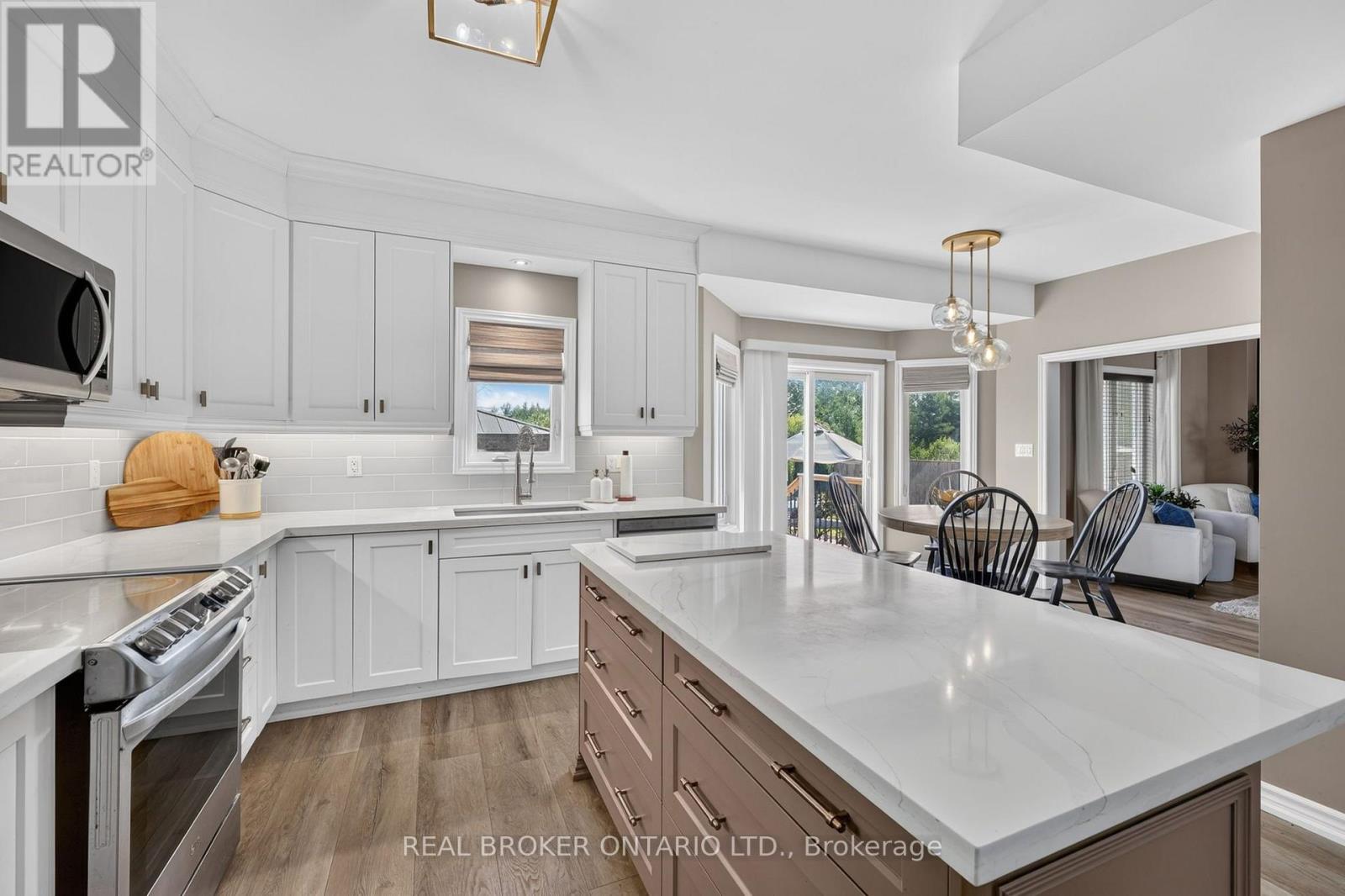 36 BEVERLY STREET - Image 16