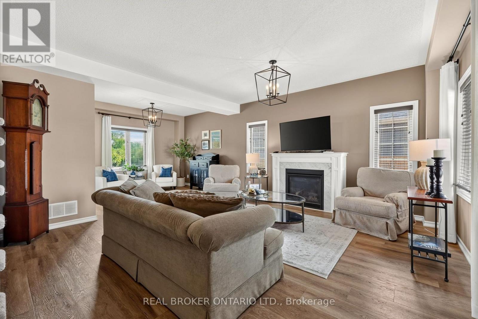 36 BEVERLY STREET - Image 6