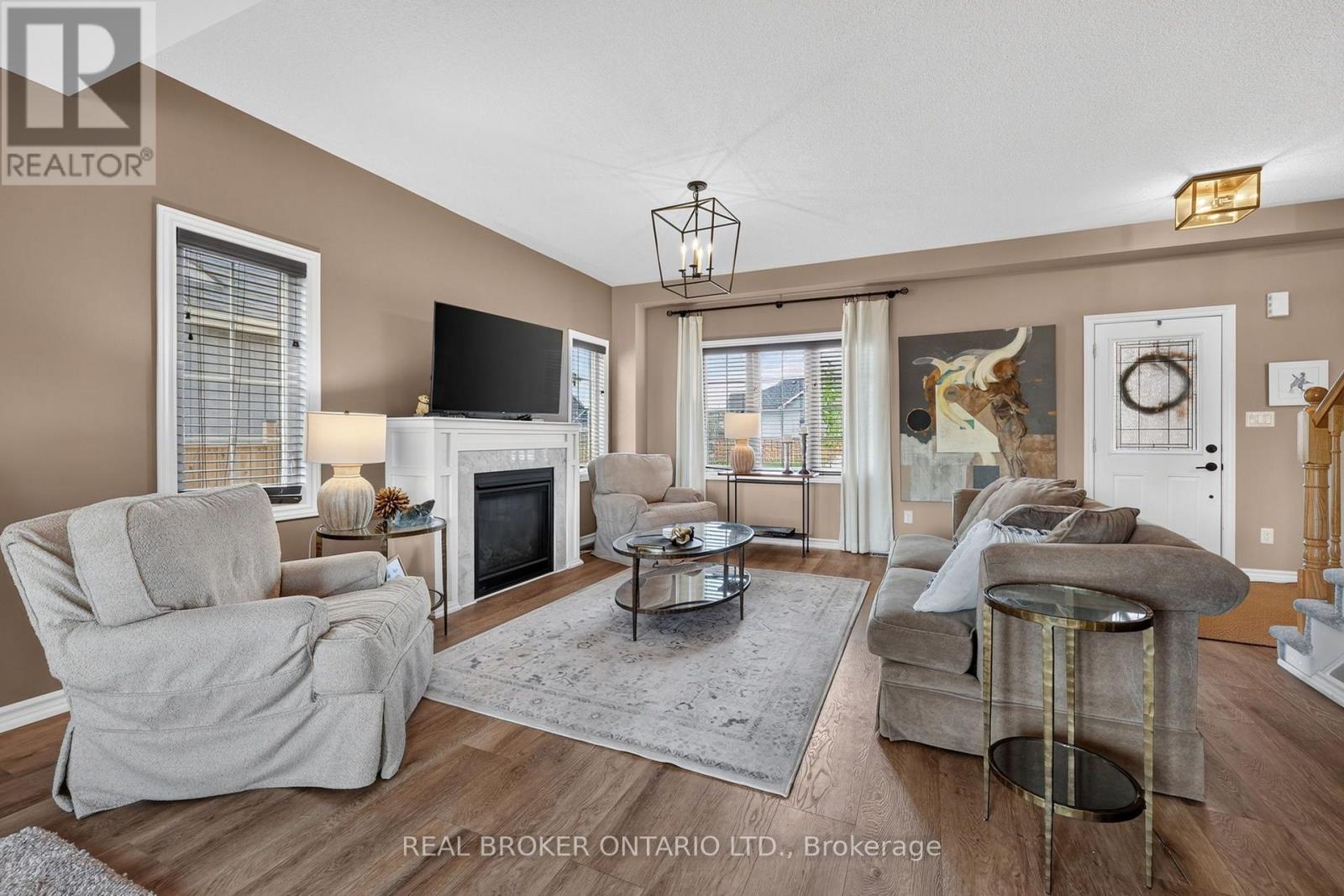 36 BEVERLY STREET - Image 9
