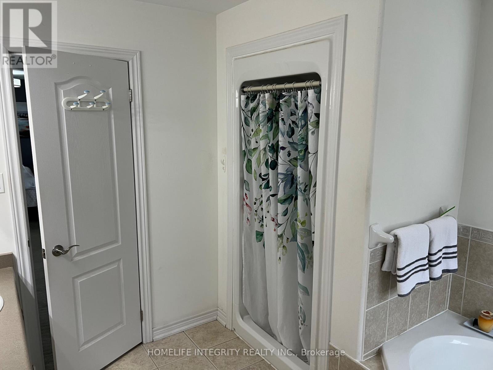 5092 BOYNE STREET - 26
