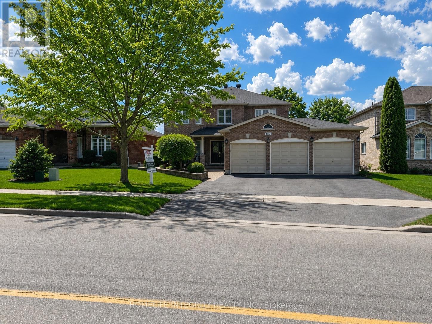 5092 BOYNE STREET - 1