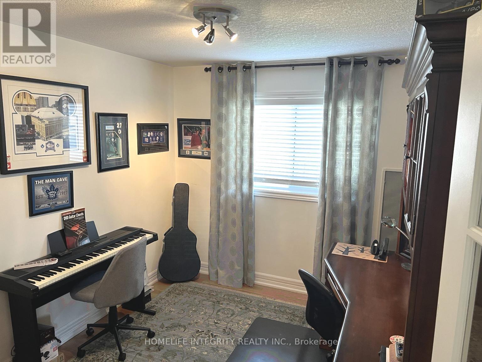 5092 BOYNE STREET - 18