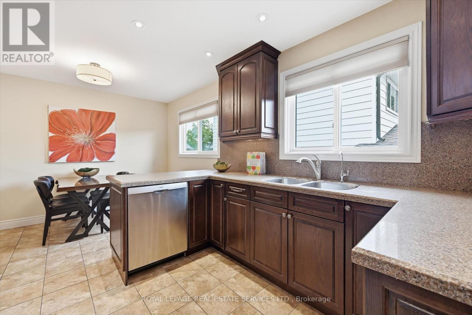 1210 GRAND BOULEVARD - Image 15