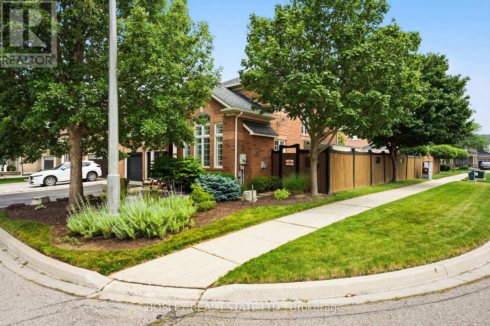 2160 HIGHCLIFFE WAY - 50