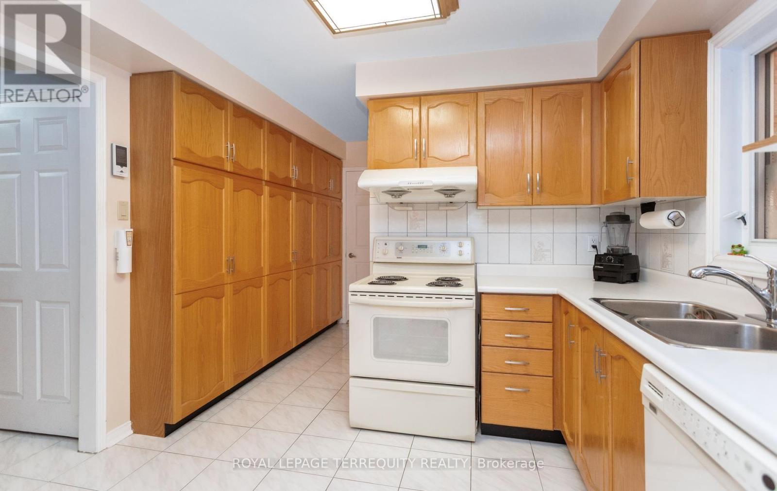 5577 HADDON HALL ROAD - 13
