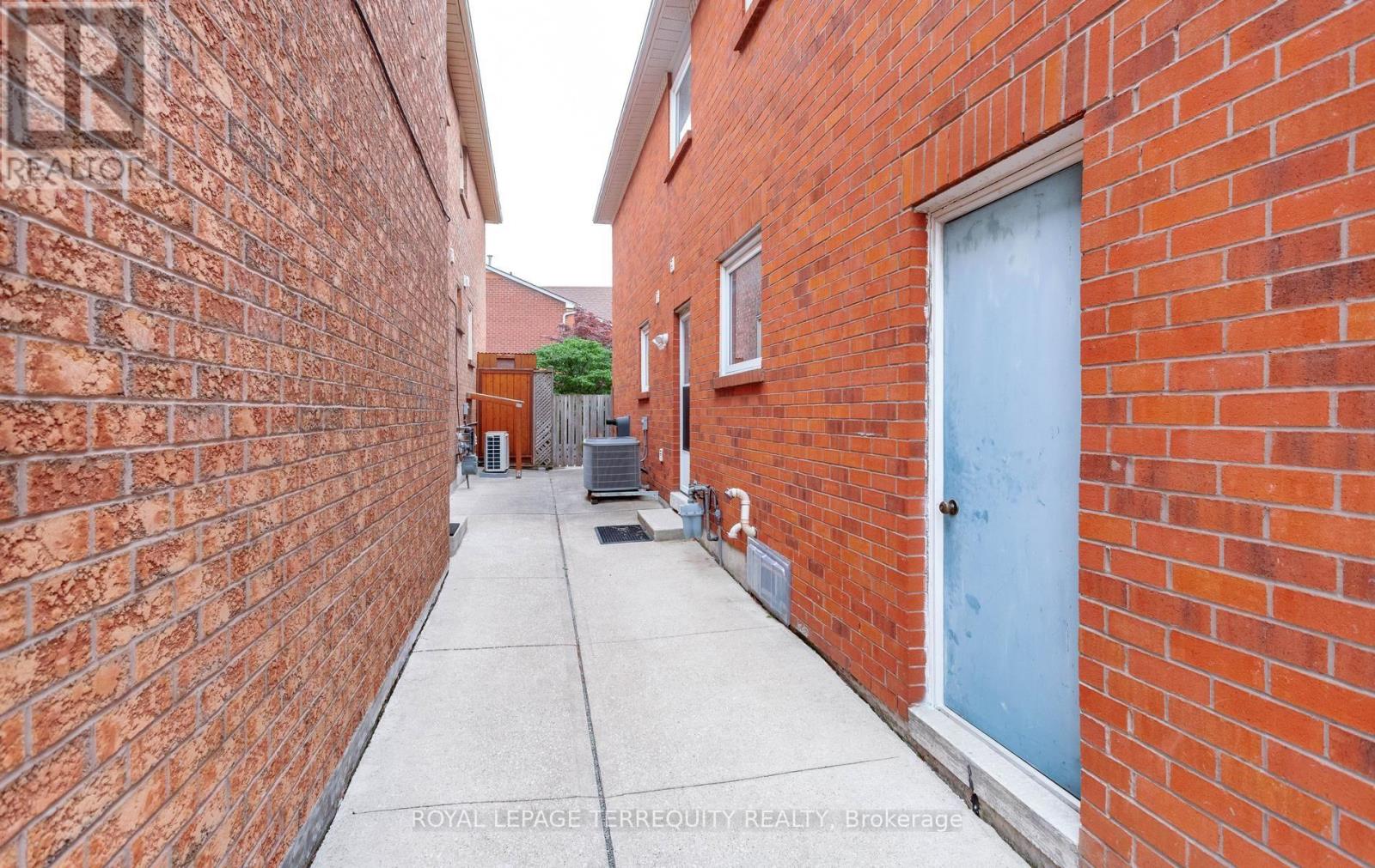 5577 HADDON HALL ROAD - 35