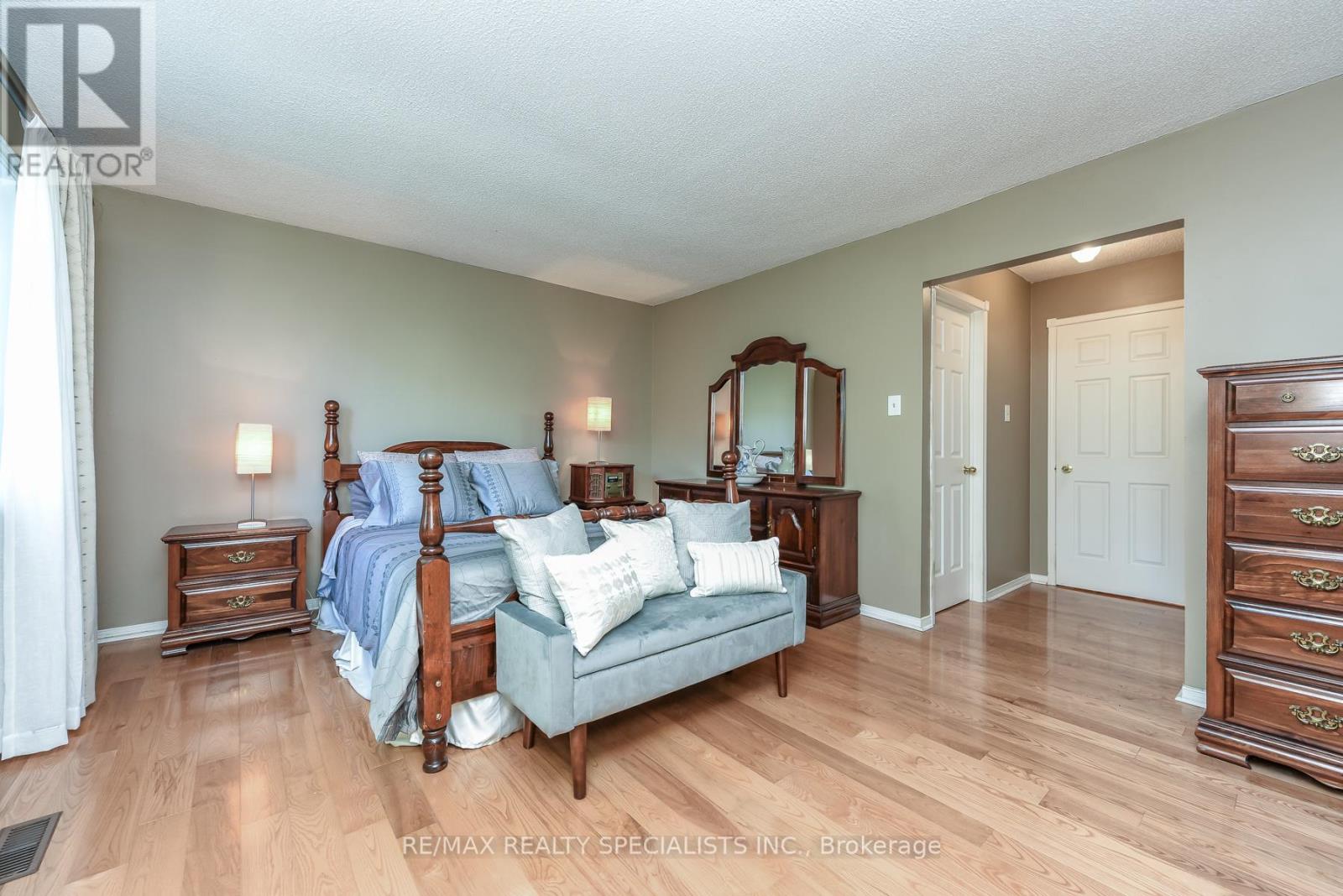 #122 3050 ORLEANS ROAD - 31