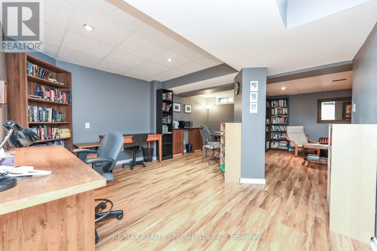 #122 3050 ORLEANS ROAD - 34