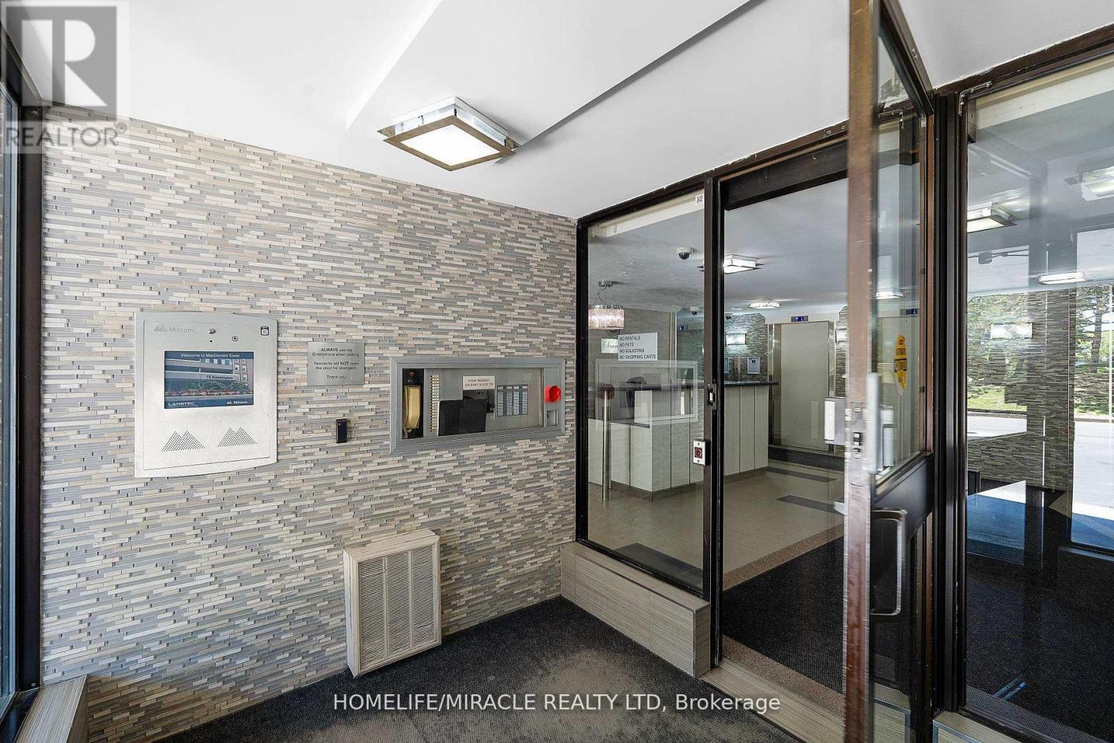 #907 15 KENSINGTON ROAD - Image 28