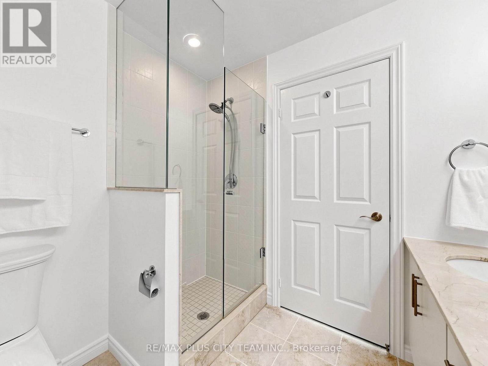#1009 1135 ROYAL YORK ROAD - Image 20